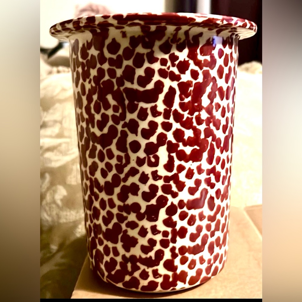 Heritage pottery vase